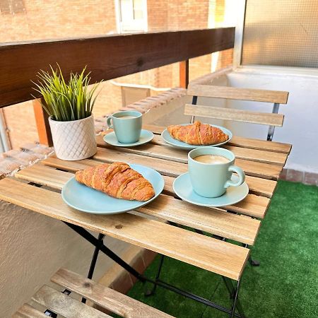 Wonderful Apt With Terrace - 15M Walk Giralda Sevilla Dış mekan fotoğraf