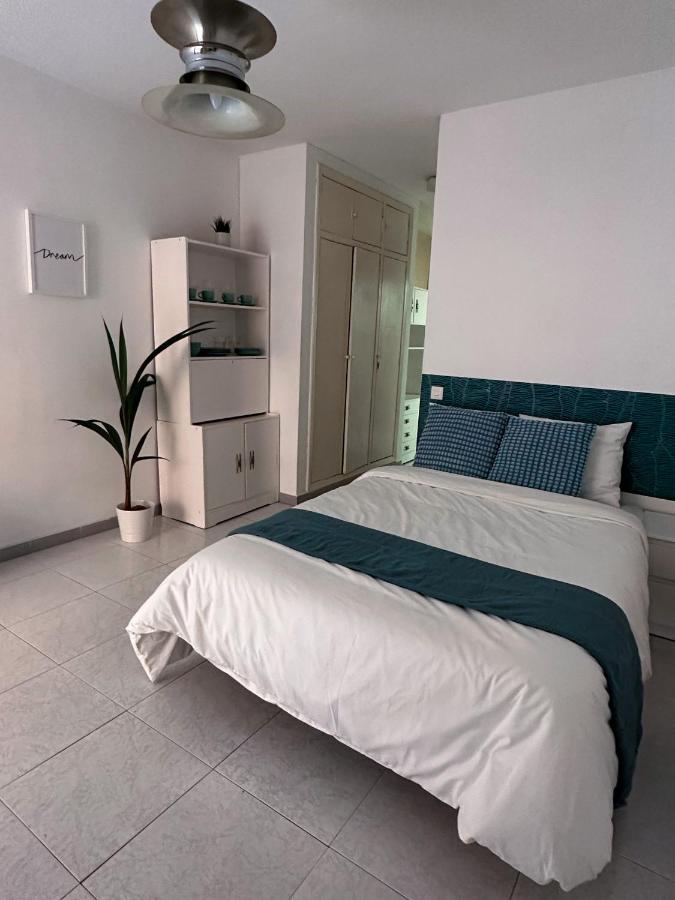 Wonderful Apt With Terrace - 15M Walk Giralda Sevilla Dış mekan fotoğraf